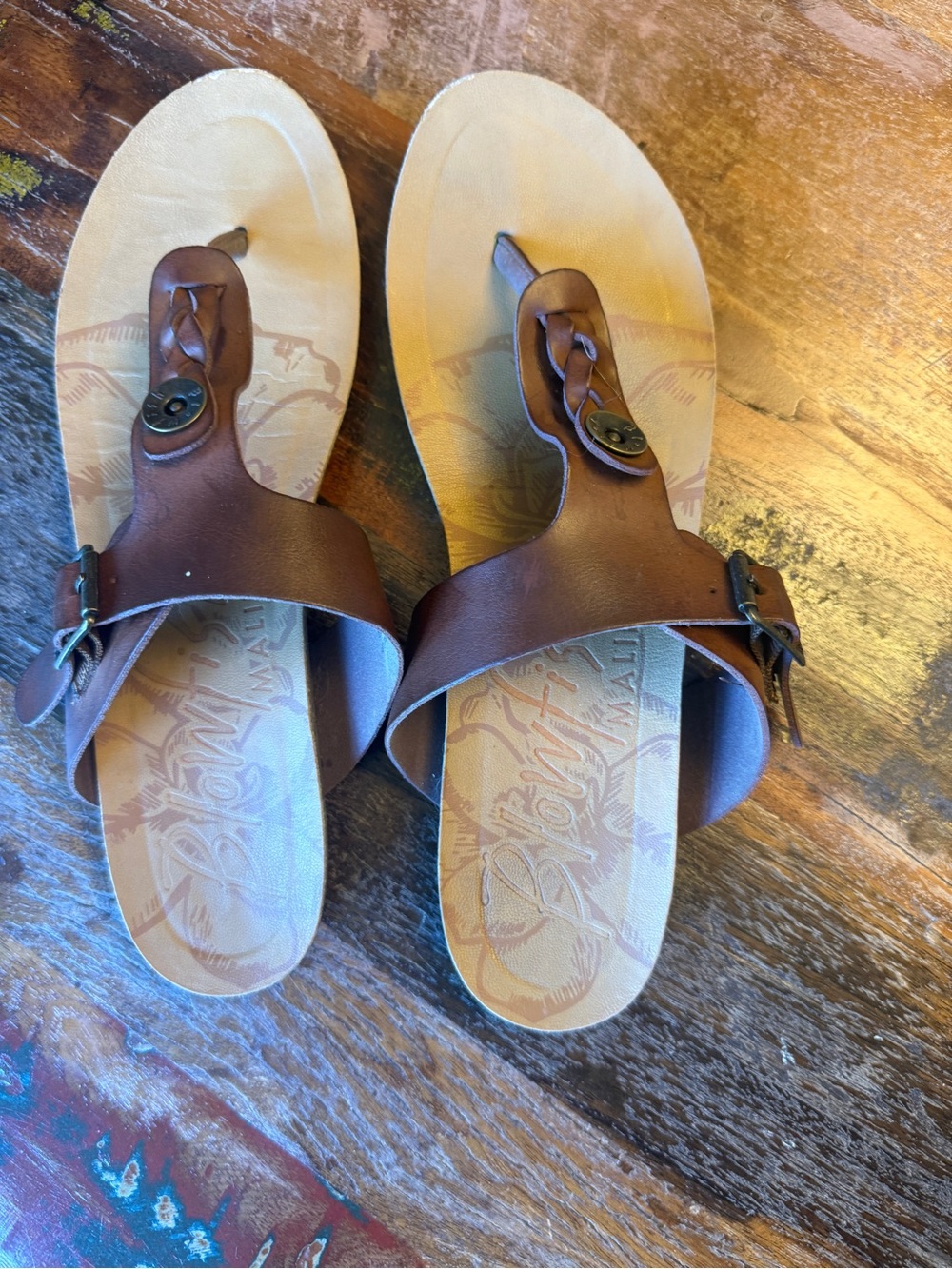 Women's Brown Leather Thong Sandals with Braided Detail